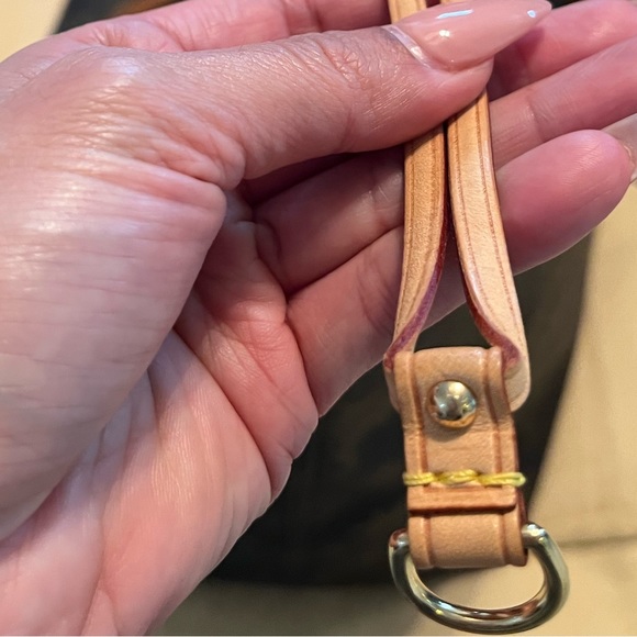 Authentic Louis Vuitton Neverfull GM - Picture 8 of 11